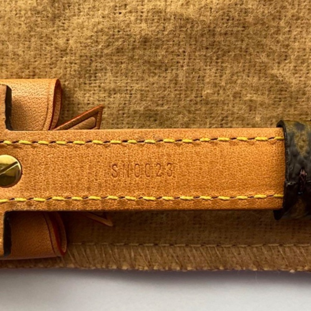 Louis Vuitton monogram Leather Bracelet - Picture 4 of 8